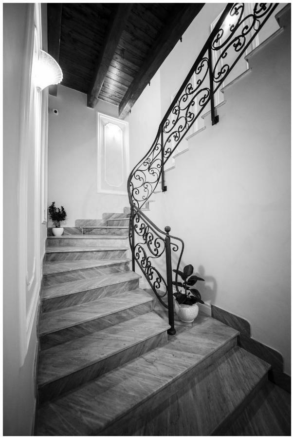 Boutique - Lodge & Suites Crotone Dış mekan fotoğraf